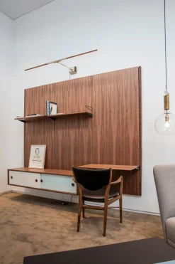 46 Armchair, valnød af Finn Juhl