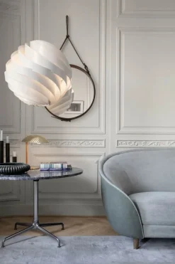 5321 bordlampe fra GUBI