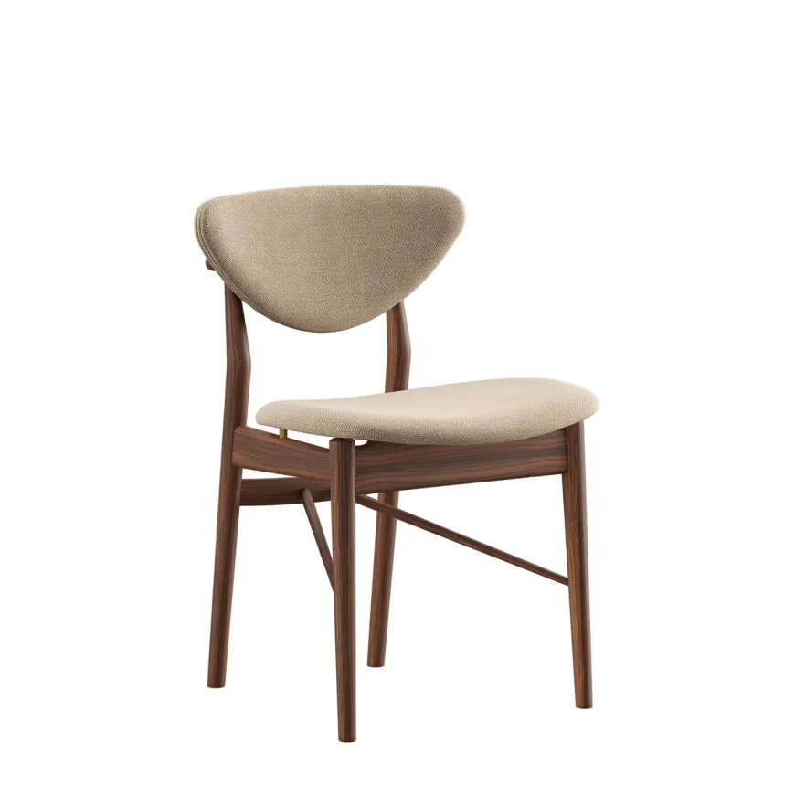 108 Chair, valnød af Finn Juhl