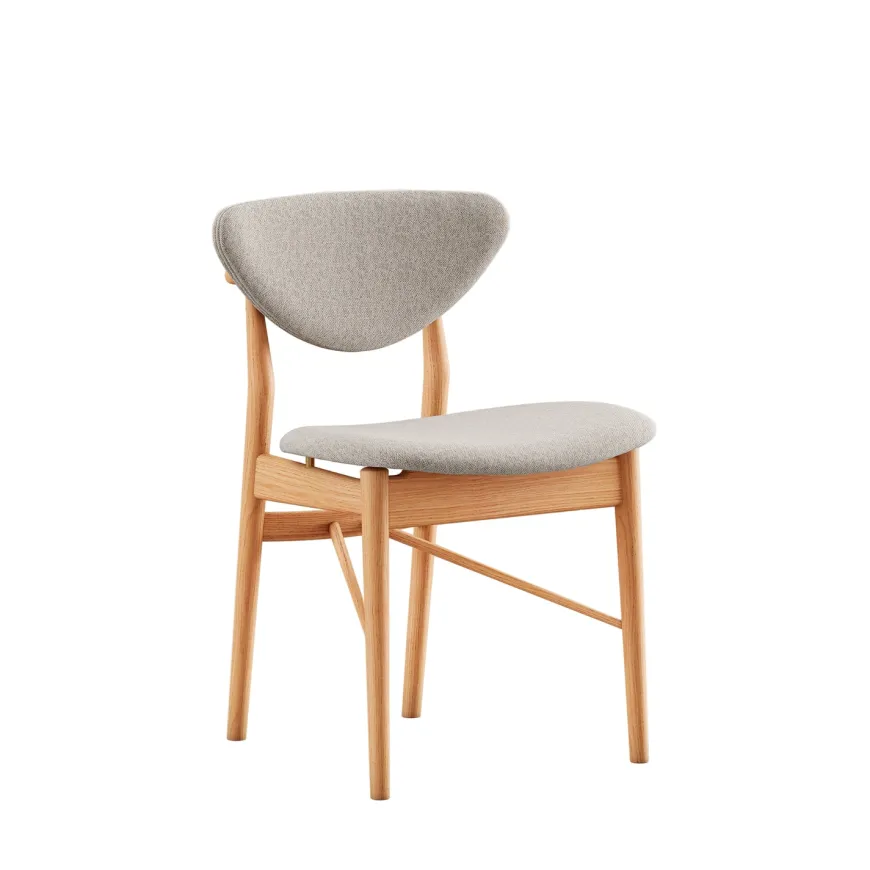 108 Chair, valnød af Finn Juhl