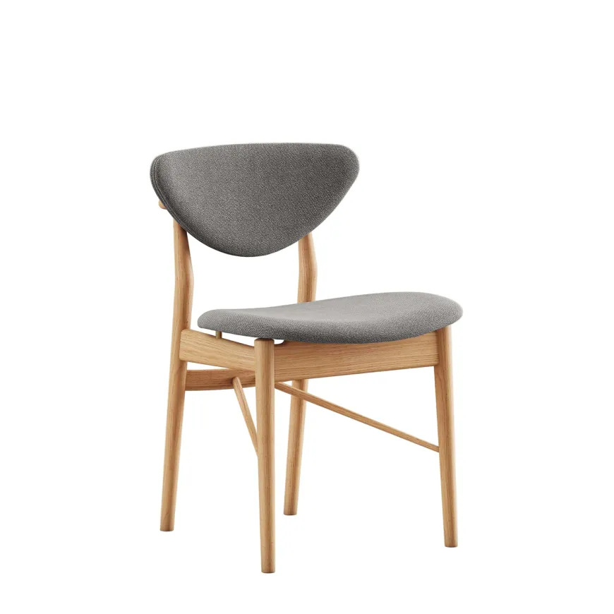 108 Chair, valnød af Finn Juhl
