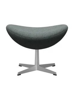 3127 Fodskammel til Ægget af Arne Jacobsen stofgr. 1