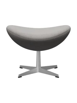 3127 Fodskammel til Ægget af Arne Jacobsen stofgr. 1