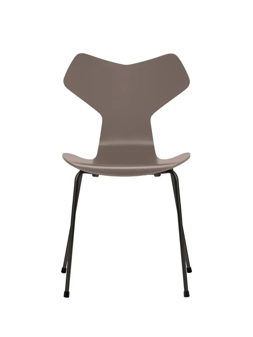 3130 Grand Prix stol lakeret af Arne Jacobsen
