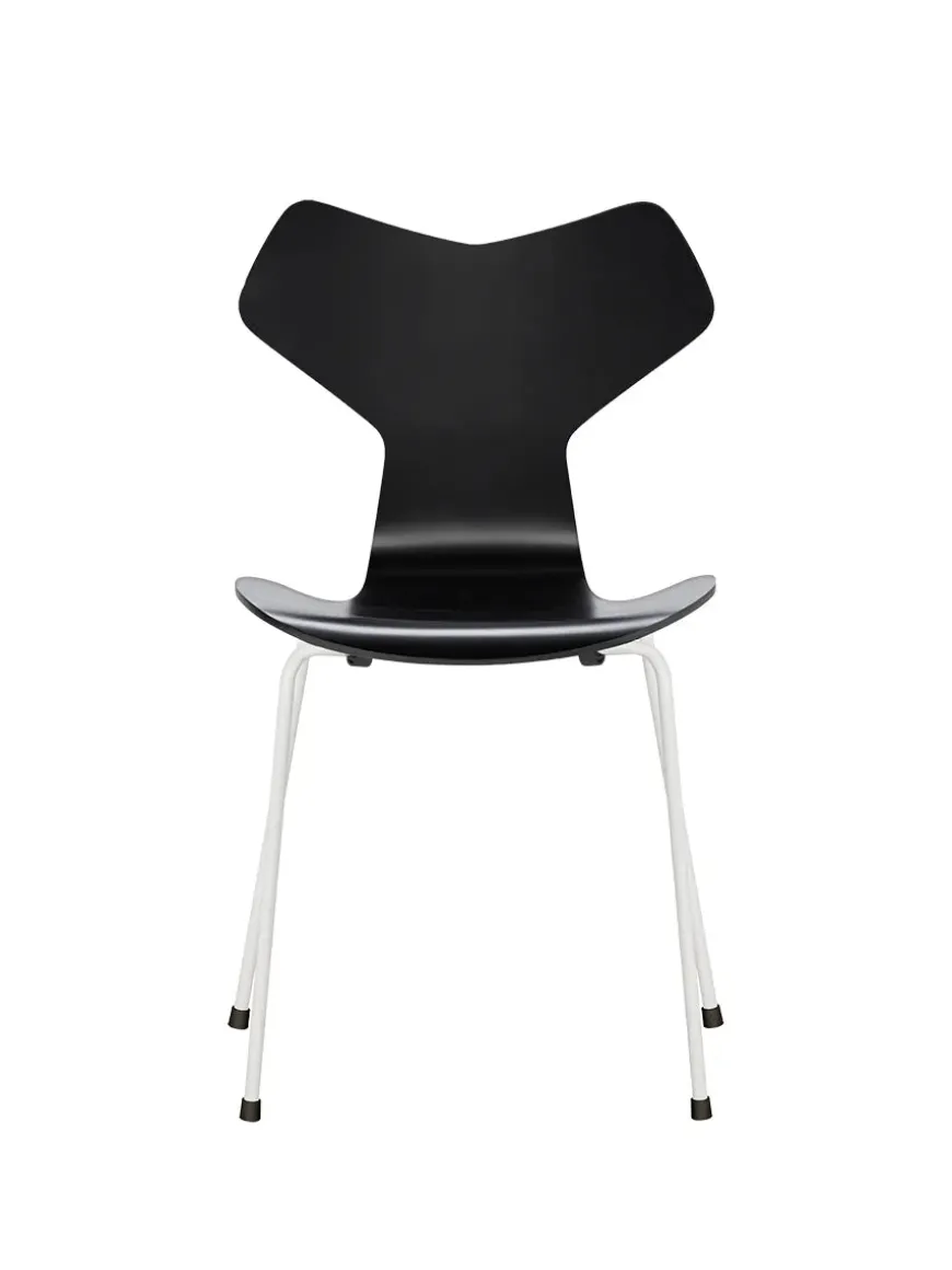 3130 Grand Prix stol lakeret af Arne Jacobsen