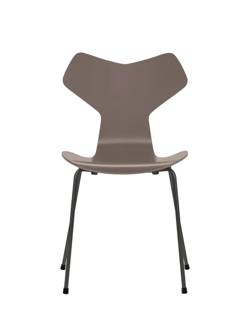 3130 Grand Prix stol lakeret af Arne Jacobsen