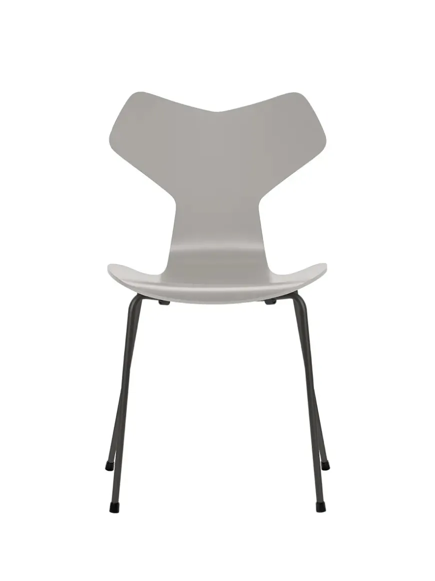 3130 Grand Prix stol lakeret af Arne Jacobsen
