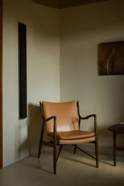 45 Lænestol, eg olie af Finn Juhl