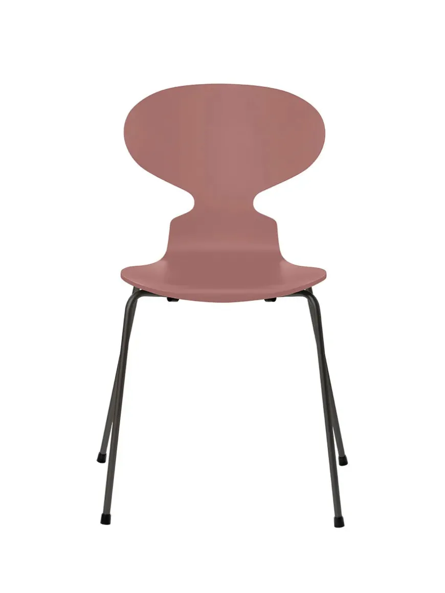 3101 Myren Stol lakeret af Arne Jacobsen