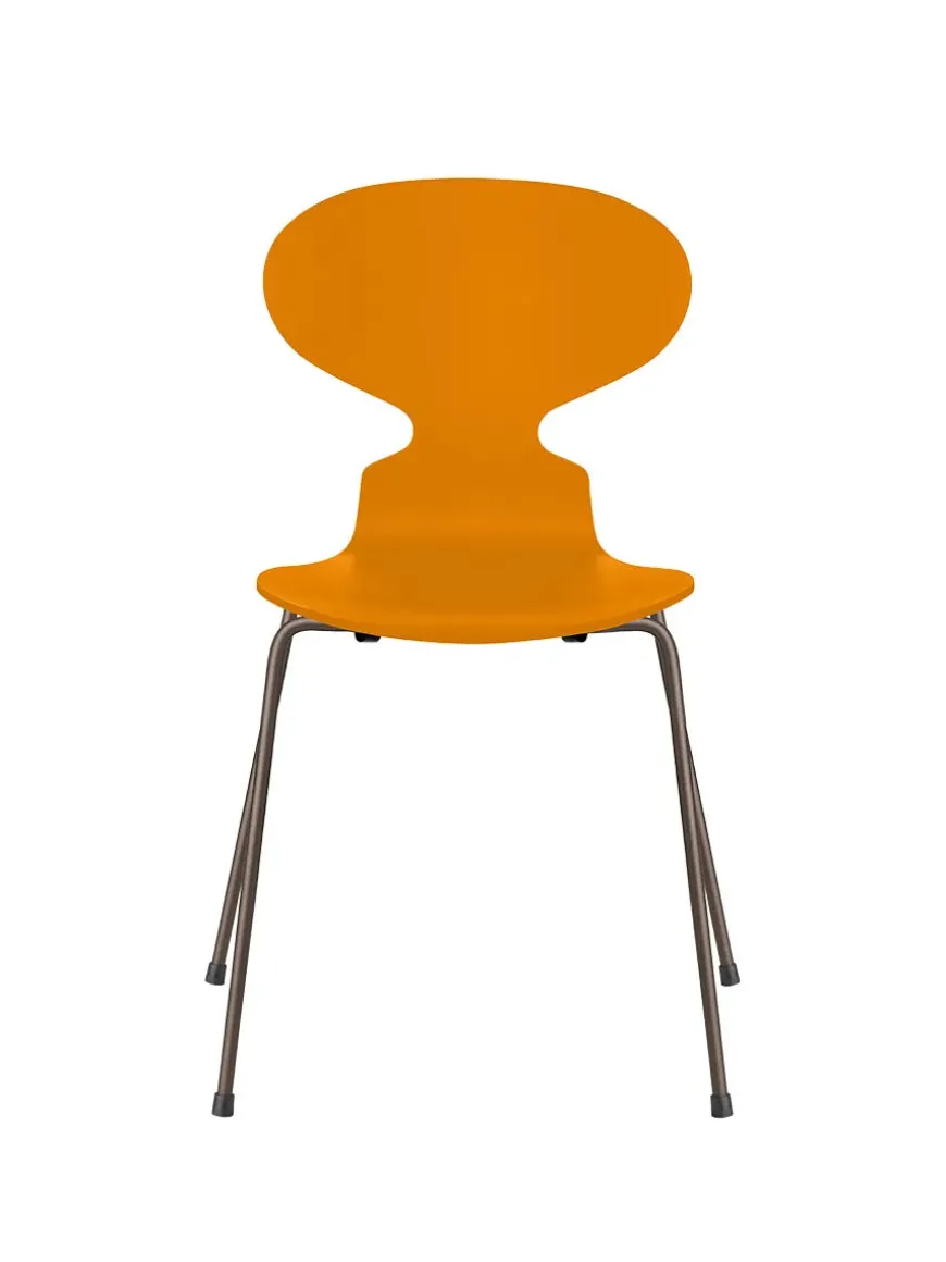 3101 Myren Stol lakeret af Arne Jacobsen
