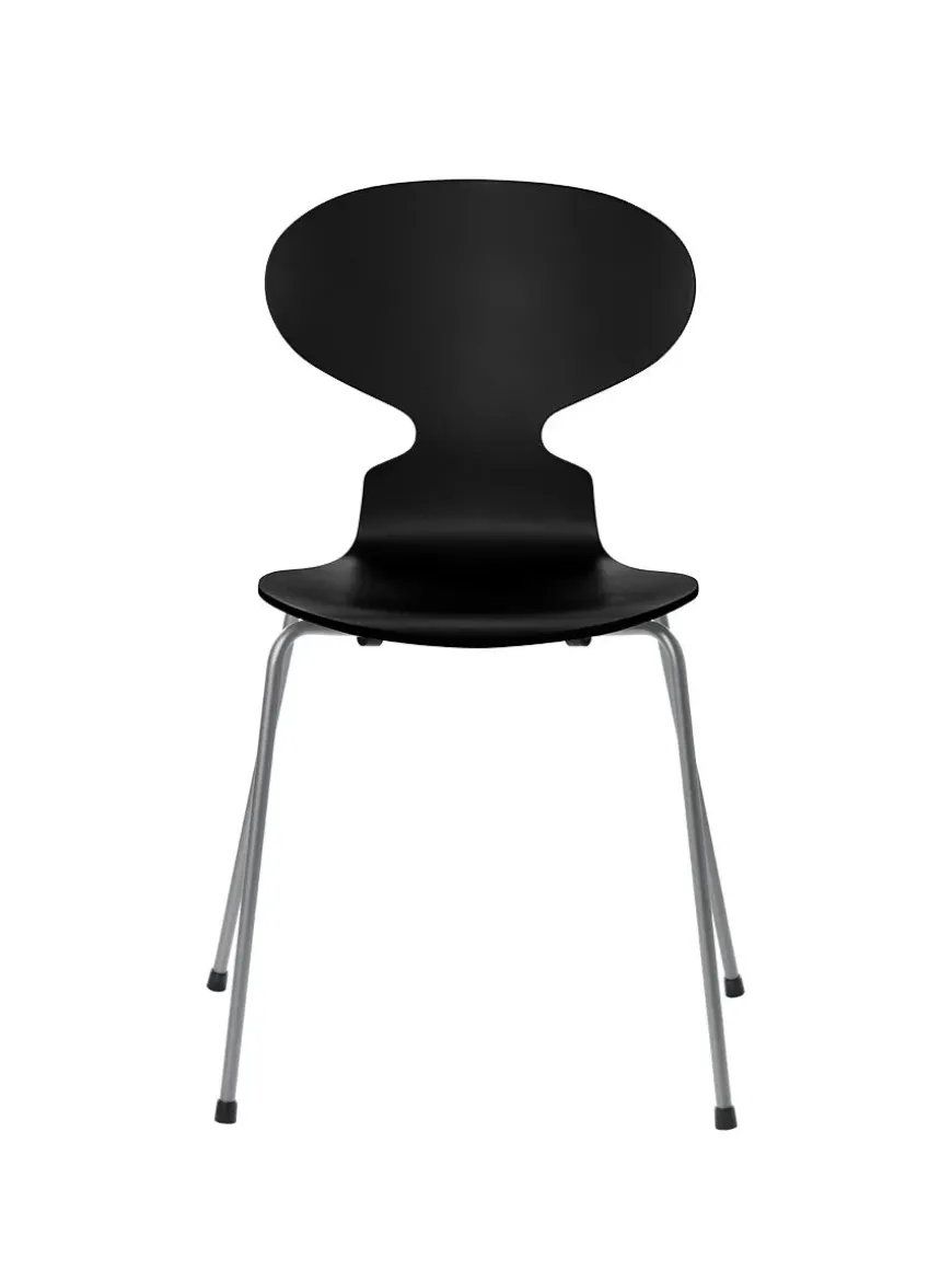 3101 Myren Stol lakeret af Arne Jacobsen