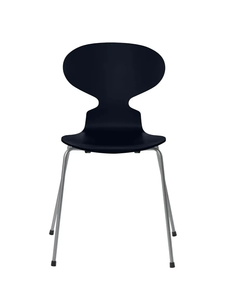 3101 Myren Stol lakeret af Arne Jacobsen