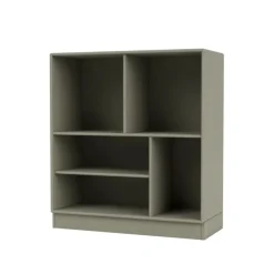 1619 reol inkl. hjul fra Montana