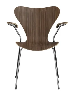 3207 Serie 7 Armstol af Arne Jacobsen