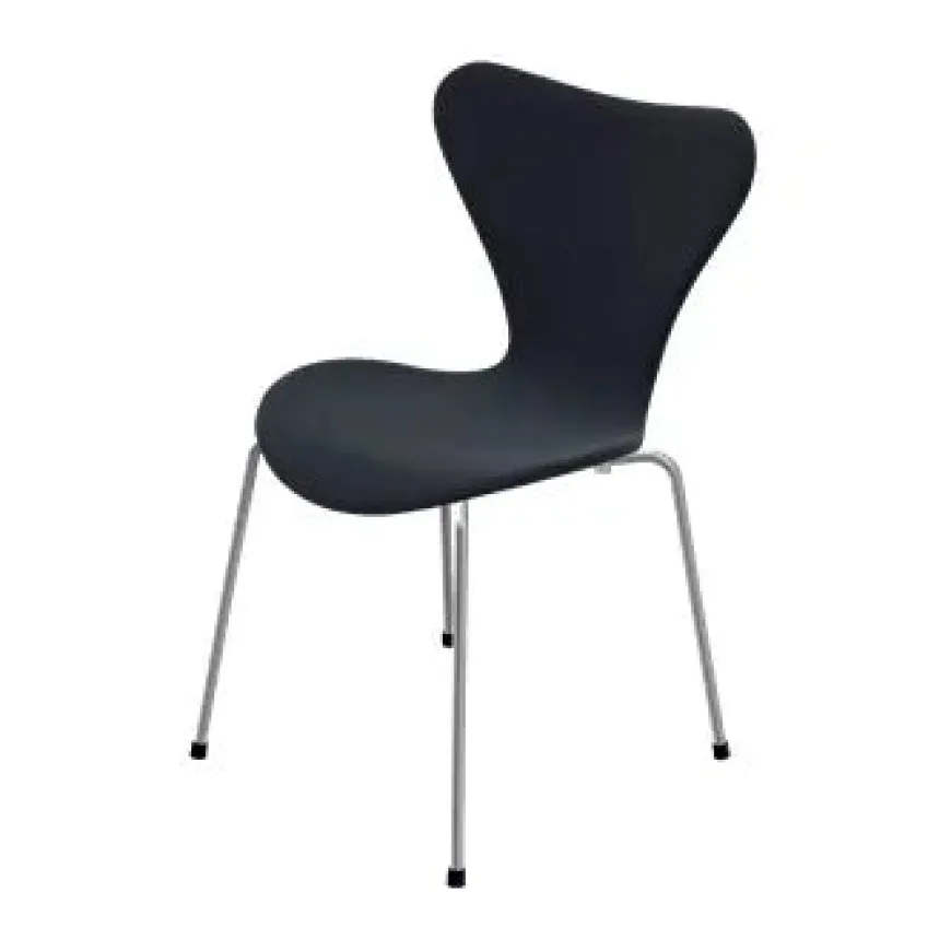 3107 Serie 7, fuldpolstret af Arne Jacobsen