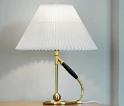 306 Væg/bordlampe fra Le Klint