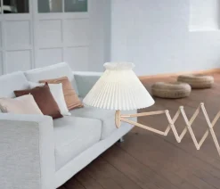 234 væglampe fra Le Klint