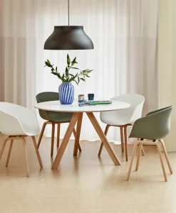 About a Chair AAC22 forsidepolstret, hvid skal fra Hay