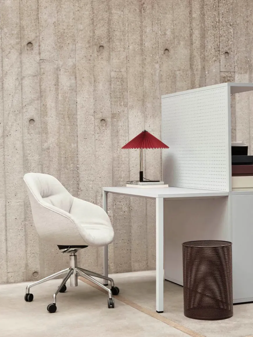 About a Chair AAC123 fra Hay