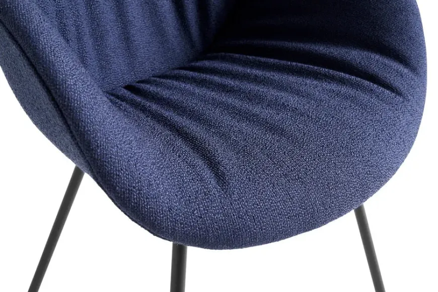 About a Chair AAC123 fra Hay