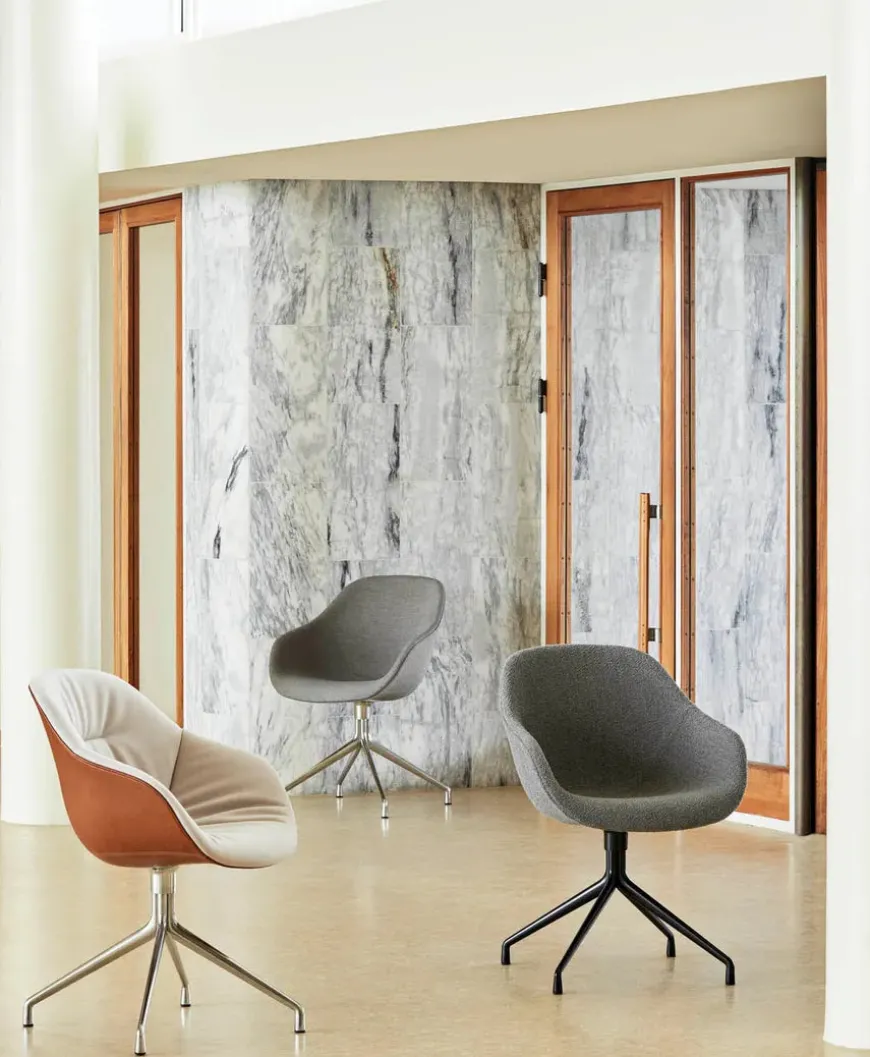 About a Chair AAC123 fra Hay