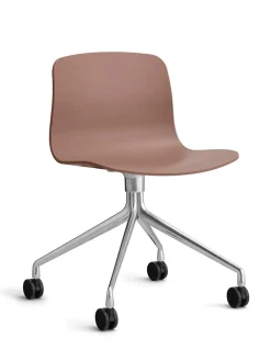 About a Chair AAC15 fra Hay