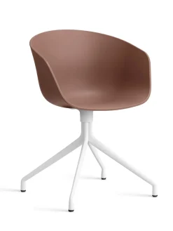 About a Chair AAC21 fra Hay