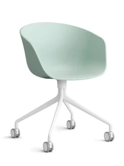 About a Chair AAC21 fra Hay