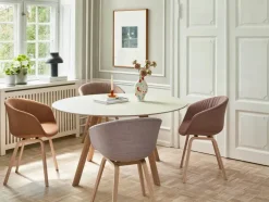 About a Chair AAC27 fra Hay