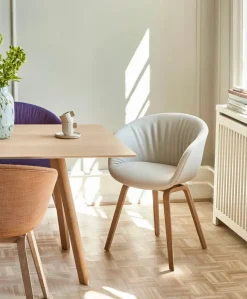 About a Chair AAC22 fra Hay