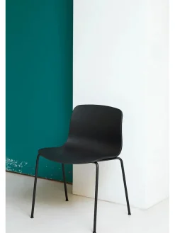 About a Chair AAC17 fra Hay