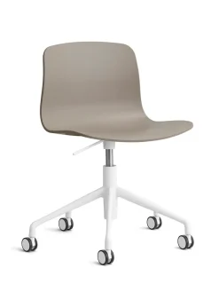 About a Chair AAC50 fra Hay