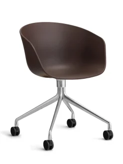 About a Chair AAC52 fra Hay