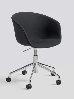 About a Chair AAC52 fra Hay