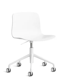 About a Chair AAC51 fra Hay