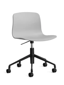 About a Chair AAC51 fra Hay