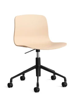 About a Chair AAC51 fra Hay