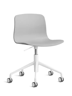 About a Chair AAC51 fra Hay