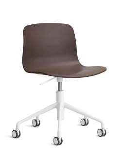 About a Chair AAC51 fra Hay