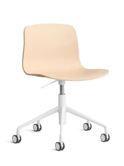 About a Chair AAC51 fra Hay