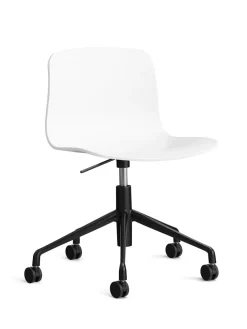 About a Chair AAC51 fra Hay