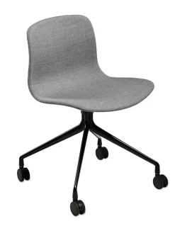 About a Chair AAC10 fra Hay