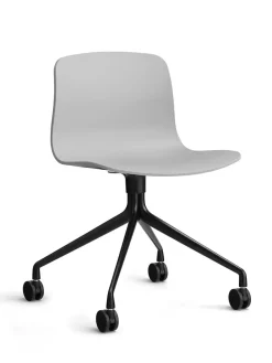 About a Chair AAC10 fra Hay