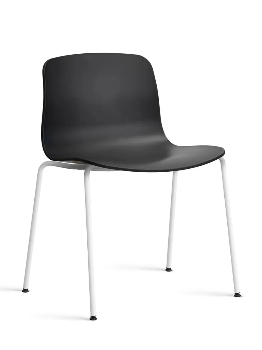 About a Chair AAC16 fra Hay