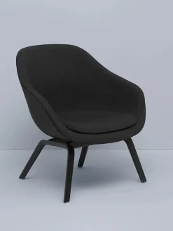 About a Lounge Chair low AAL82 fra Hay