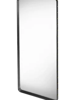 Adnet spejl, firkantet fra GUBI