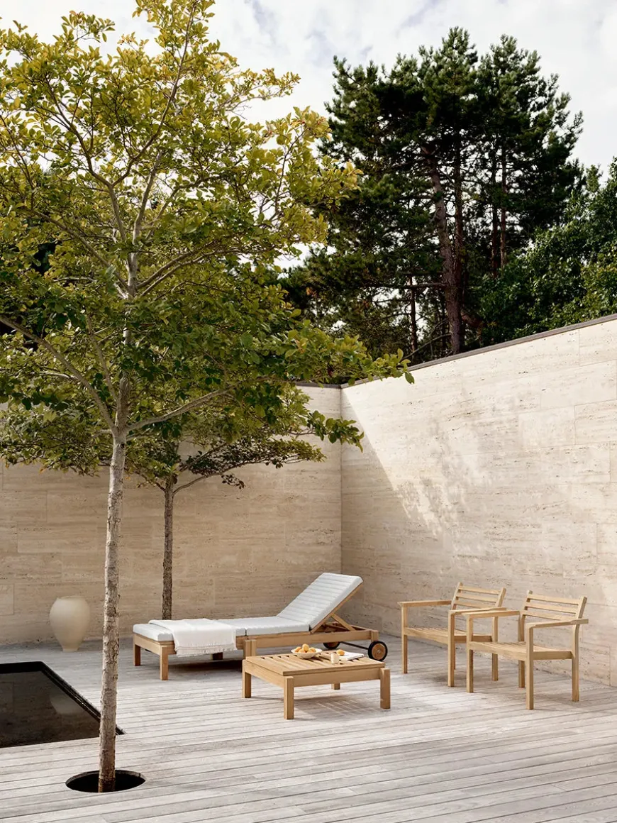 AH604F Outdoor Lounger Fodskammel fra Carl Hansen & Søn