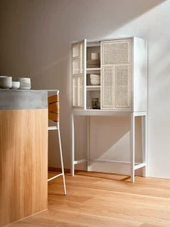 Air Cabinet, oak/cane fra Design House Stockholm