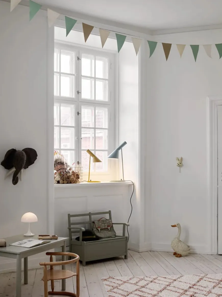 AJ Mini bordlampe fra Louis Poulsen