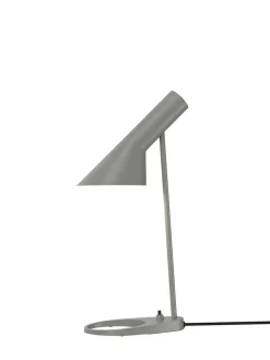 AJ Mini Table Lamp, black/brass af Arne Jacobsen